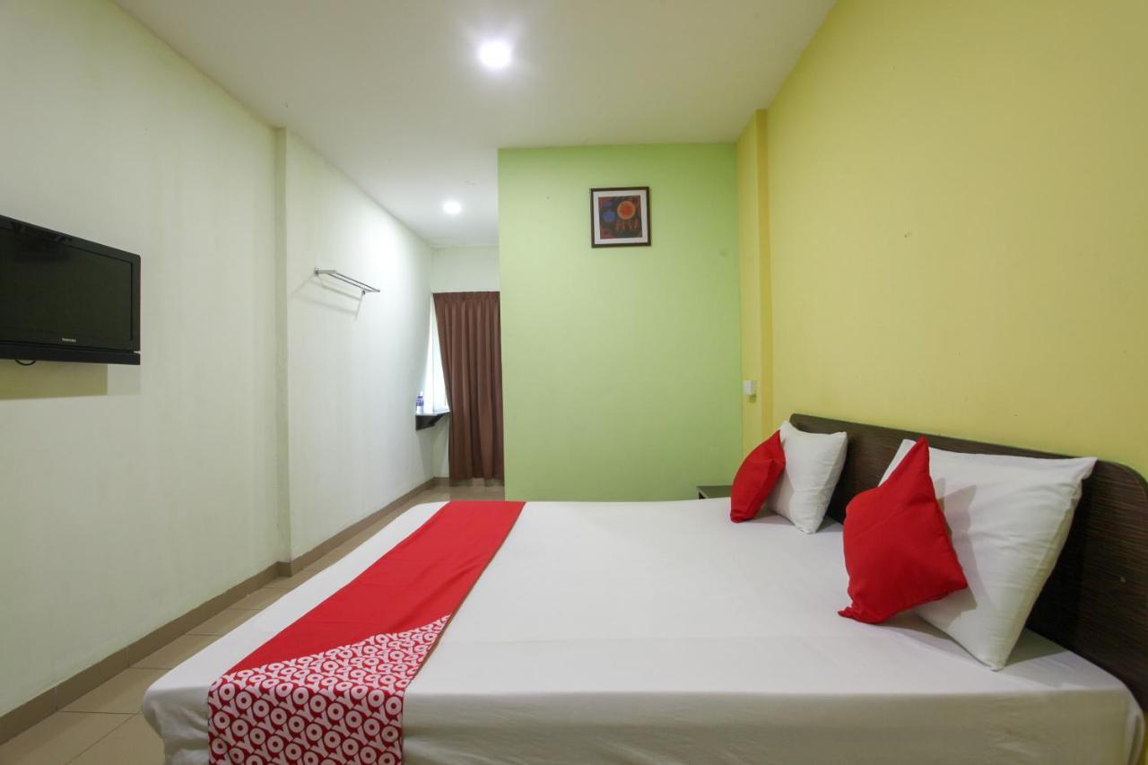 Oyo 89539 Hotel Siswa Kampar Exteriör bild