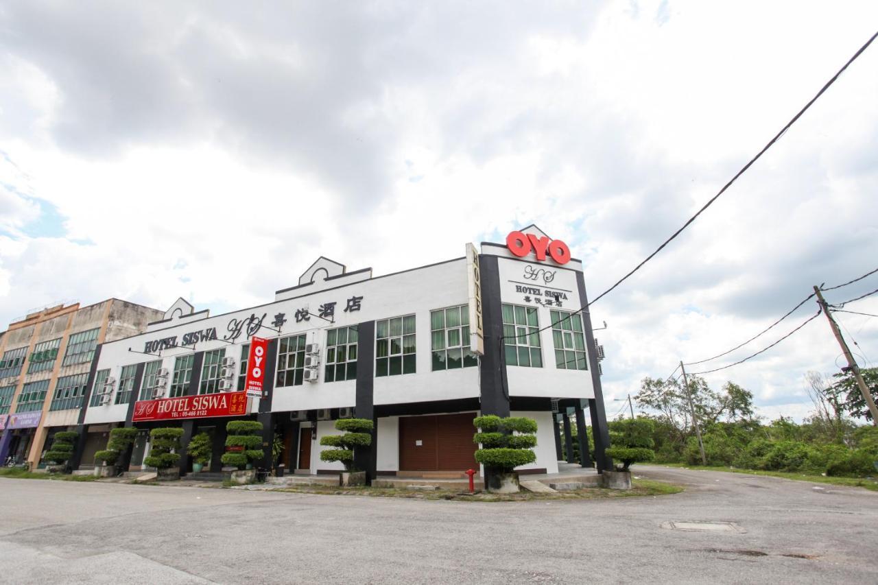 Oyo 89539 Hotel Siswa Kampar Exteriör bild